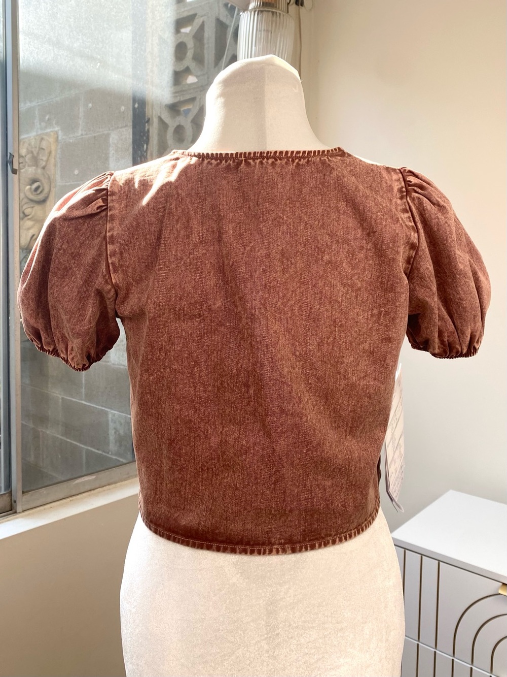 Blu Pepper NWT Embroidered Washed Puff Sleeve Crop Top Dusty Rose, Size S - Picture 5 of 8